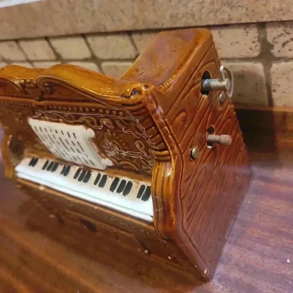 RARE Piano musical  planter - Picture 2 of 6
